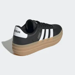 VL Court Bold schoenen dames core black white*adidas