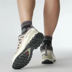 XA PRO 3D V9 GORE-TEX hardloopschoenen dames nine iron oxford tan alfalfa*Salomon Sale